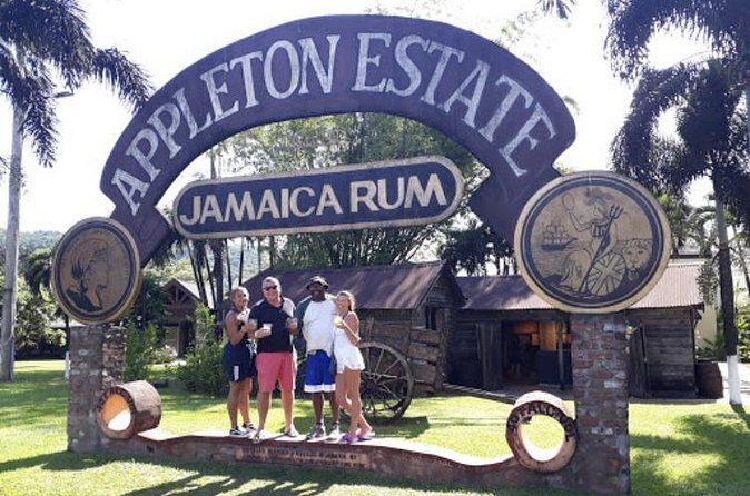 Appleton Estate Rum, YS Falls, Black River Safari / Floyd's Pelican Bar Tour - A practical packing list for the route