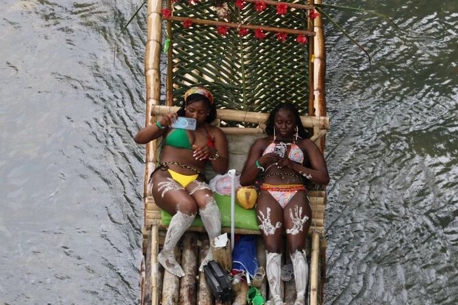 Bamboo rafting with Limestone Foot Massage free rum taste - A calm three-hour outing, not a packed sightseeing day