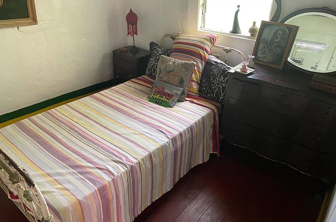 Bob Marley's Nine Mile Mausoleum Tour (Complimentary Rum Punch) - His mother’s home and the family connection