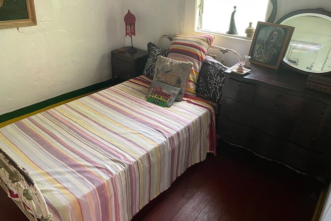 Bob Marley's Nine Mile Mausoleum Tour (Complimentary Rum Punch) - The mausoleum where Bob Marley is buried