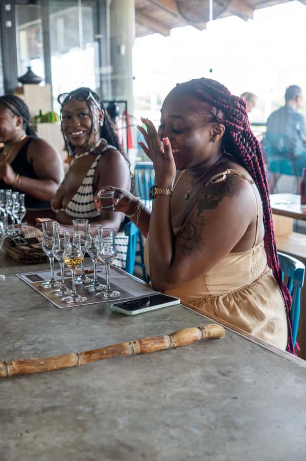 Cartagena: Express Rum and Chocolate Tasting Experience - The first pours: learning what makes rum different
