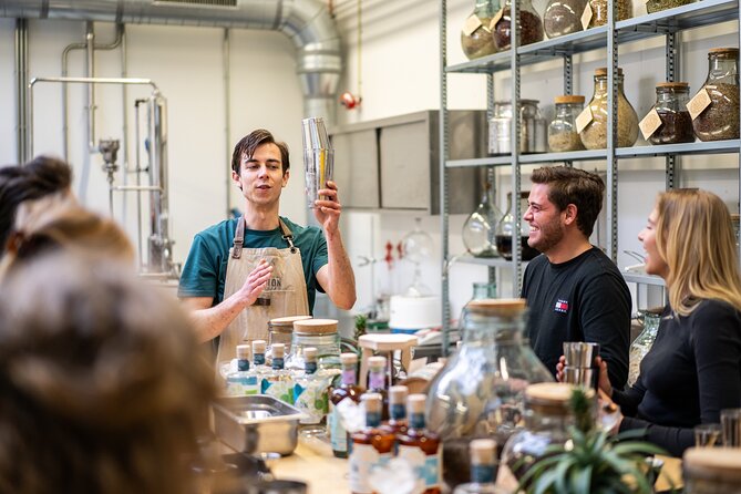 Cocktail workshop @ Spirited Union Rum Co. (Amsterdam) - The bartenders and teaching style