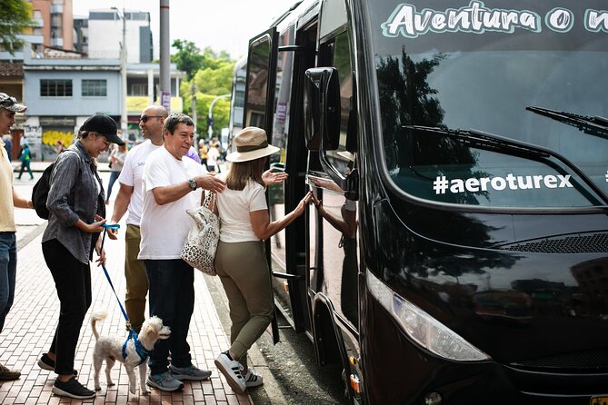 Coffee Tour with arrival on horseback and sugar cane processing - From coffee berry to brewed cup