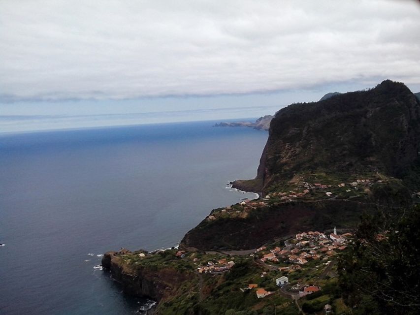 Eastern Madeira: Full-Day Tour with Rum Tasting - Guindaste skywalk above the north coast
