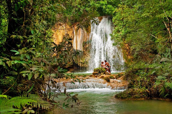 Full-Day Trip to Limon Waterfall and Bacardi Island - Reaching El Salto del Limon