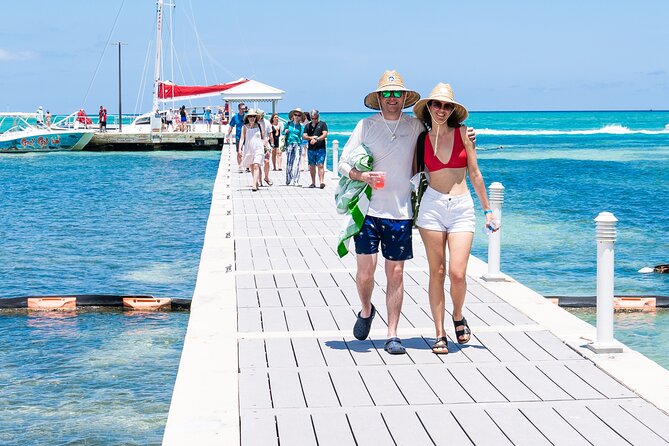 Grand Cayman Catamaran Tour to Stingray City and Rum Point - Why Stingray City deserves the first half of your day