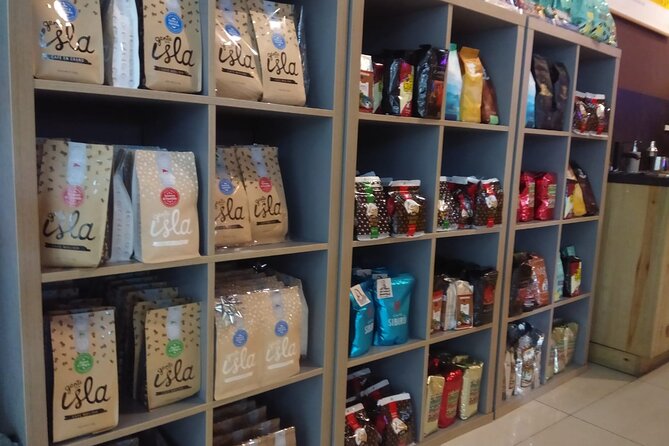 Guided Shopping Tour - Rum tasting, chocolate factory, Cigar factory - Amber and Larimar, the most distinctive shopping stop