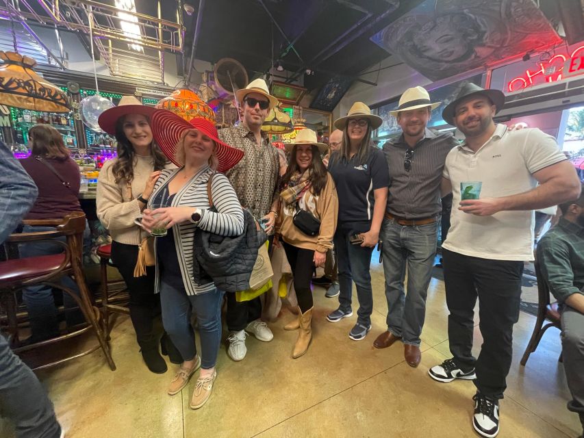 Little Havana: Cigar & Rum Tasting Experience - Los Piñareños, 15 minutes of neighborhood texture