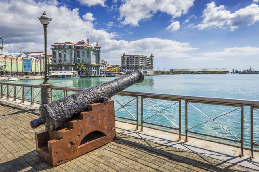 local Market,Botanical garden,Rum tasting & authentic Lunch - Fort Adelaide above the capital