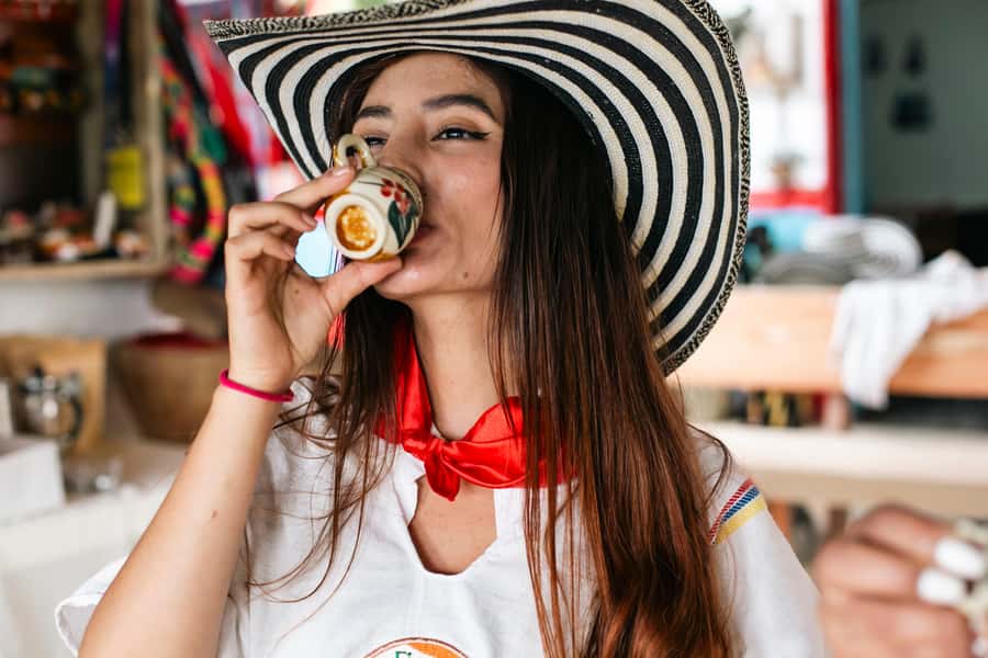 Medellin: Coffee Tour, Horseback Arrival, and Sugar Cane - The short ride to the farm