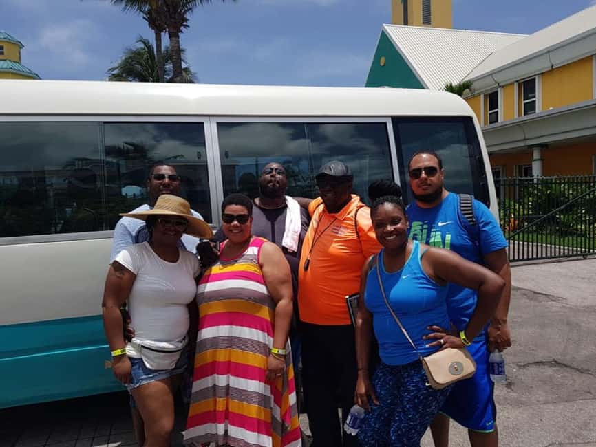 Nassau: Island Highlights Tour with Rum Tasting - The real strength is the guide’s running commentary