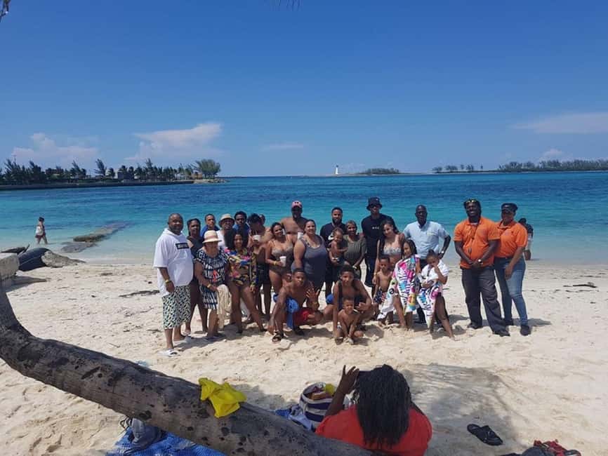 Nassau: Island Highlights Tour with Rum Tasting - Transport, walking, and comfort