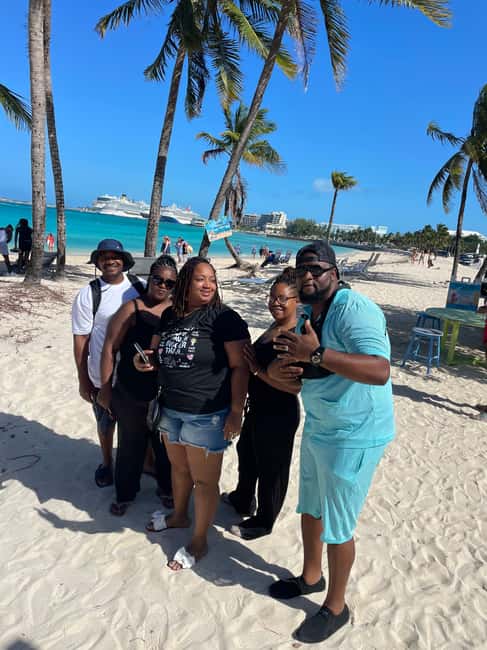 Nassau: Land Tour with Local Food & Rum Tasting - Old Nassau, ruins, pirates, and views of the water
