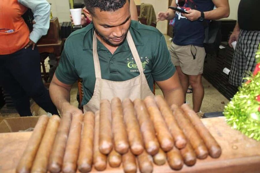 Nassau: Private Rum Reggae and Rhythms Tour - A Nassau tour built around local flavors