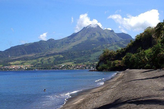 North Tour: rainforest, rum distillery, black sand beach etc - What makes this northern Martinique tour worth considering