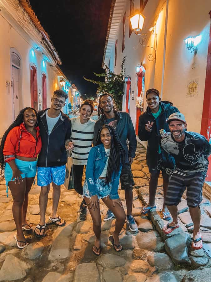 Paraty: Historic Centre Walking Tour & Cachaça Tasting - What the 90-minute route feels like