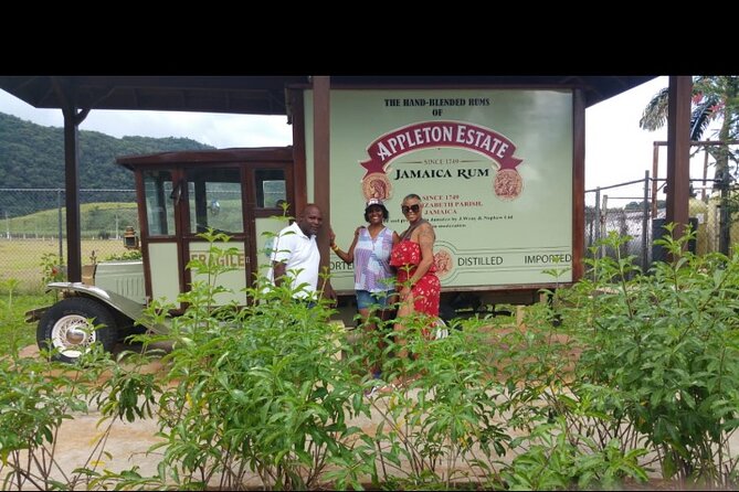 Private Transportation from Montego Bay to Appleton Estate & Pelican Bar - The rhythm of a six-hour Jamaican outing