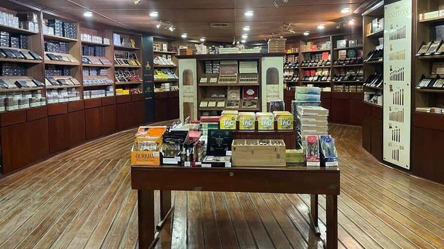 Punta Cana: Don Lucas Cigar Factory & Rum Tour with Pickup - Chocolate with a Caribbean flavor