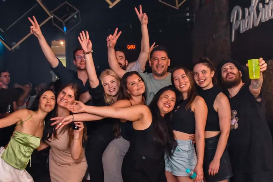 Rio: Pub Crawl in Lapa with Cachaça Tasting and Live Samba - Why Lapa is the right place for this night