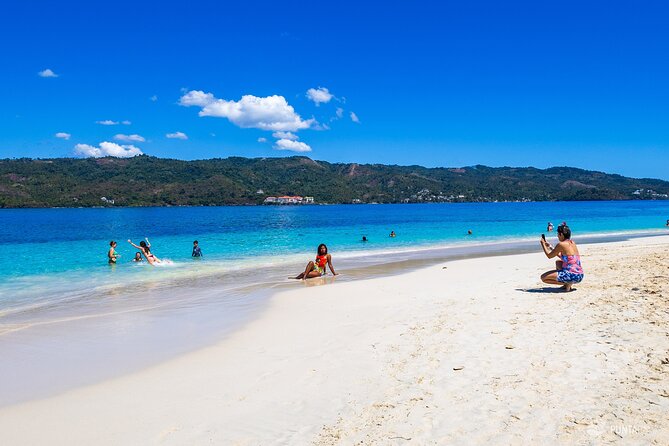 Samana: Bacardi Island and El Limon Waterfall - Group size, guides, and the pace of the day