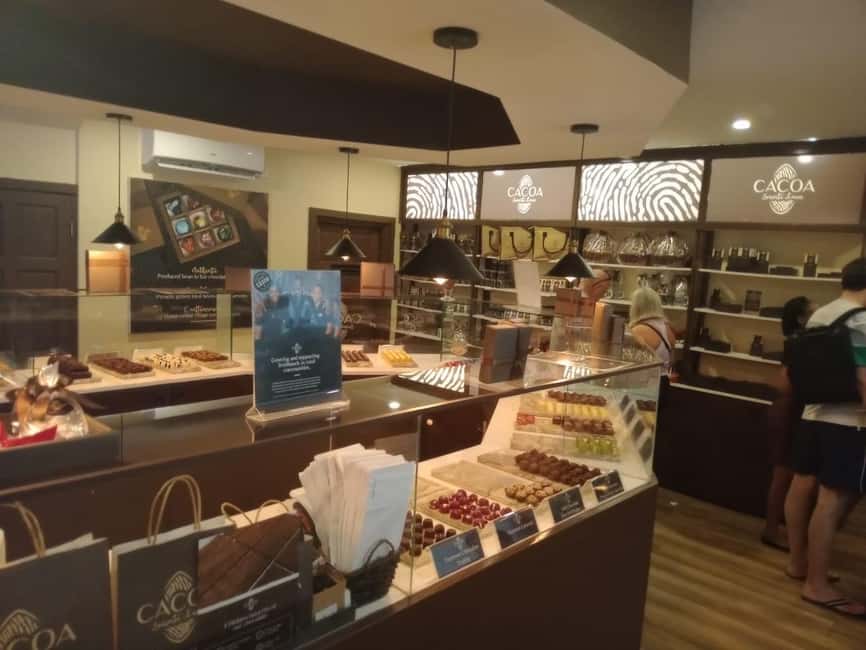St. Lucia: Rum Distillery and Chocolate Making Experience - Choosing between Cacoa Sainte Lucie and Hotel Chocolat