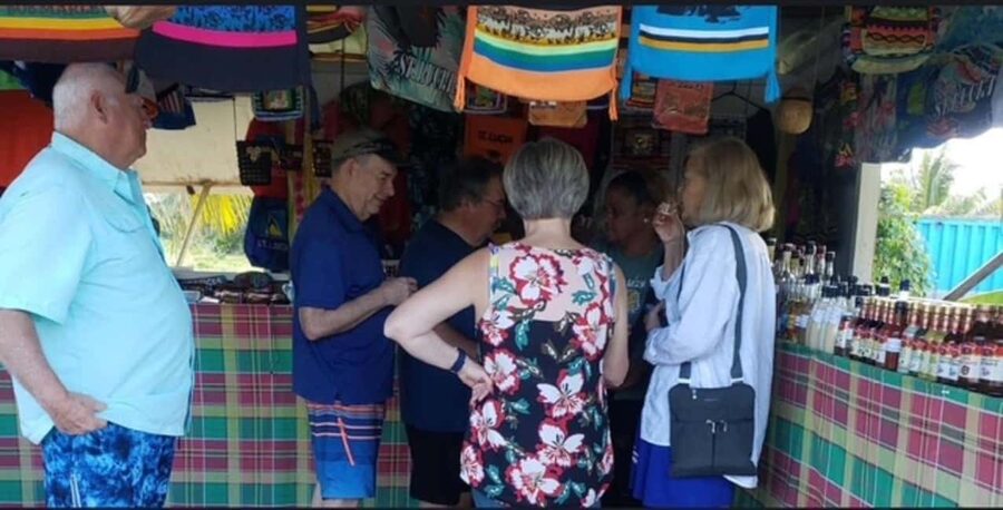 St. Lucia: Sightseeing, Rum tasting, and Shopping Tour - Starting with Castries and its markets