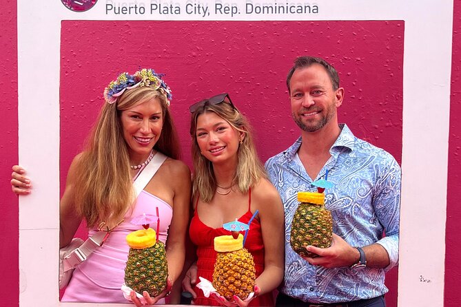 The piña colada experience - A cocktail class with a Caribbean party attached